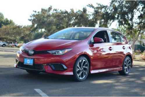 Scion Other 5dr Hatchback CVT (2016)