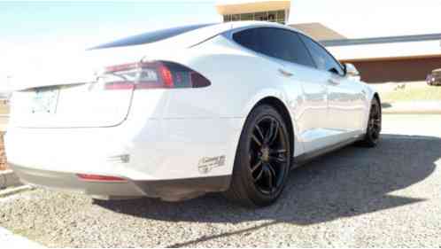 Tesla Model S 90D (2016)