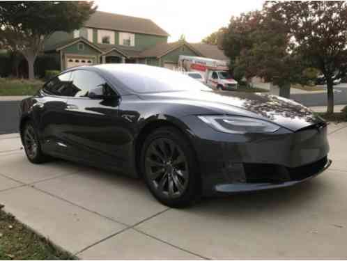 2016 Tesla Model S 90D