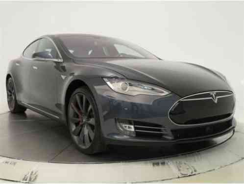 Tesla Model S P90D (2016)