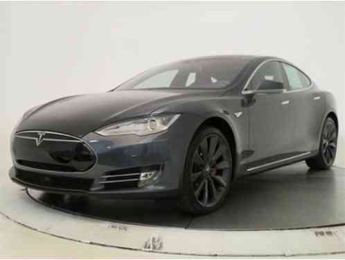 Tesla Model S P90D (2016)