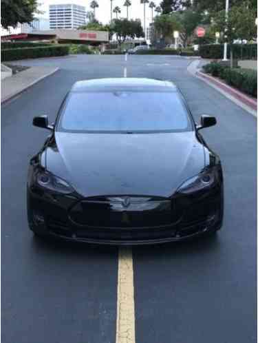 Tesla Model S P90D (2016)