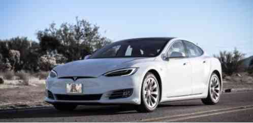 Tesla Model S (2016)