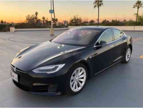 Tesla Model S (2016)