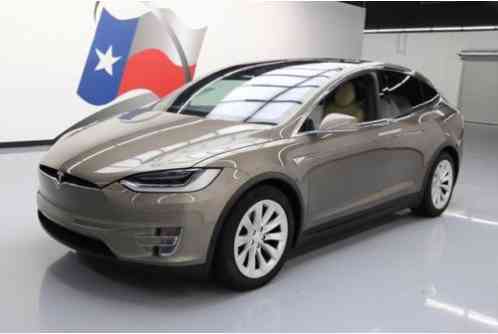 Tesla Model X (2016)