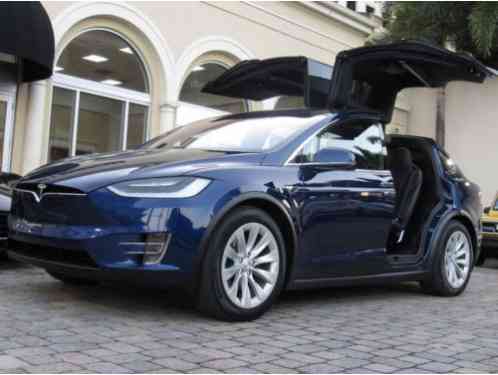 Tesla Model X AWD 4dr 90D (2016)