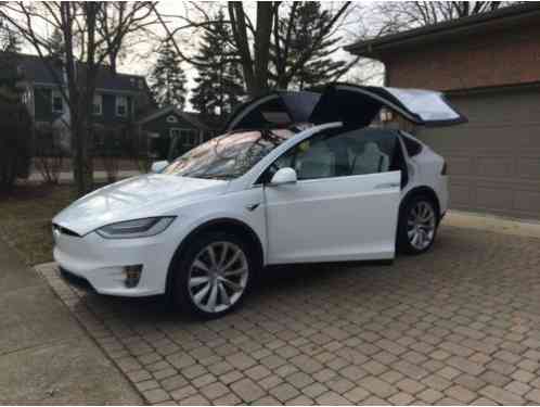 Tesla Model X P100D (2016)