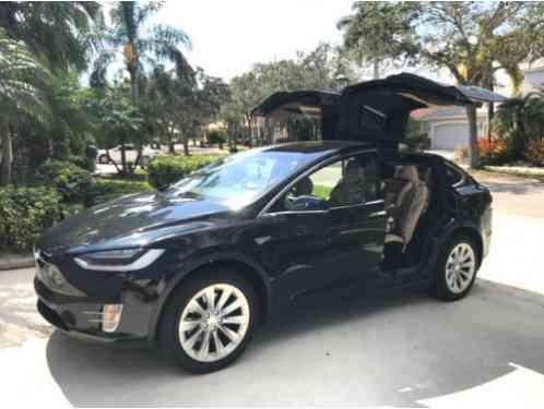 Tesla Model X Premium (2016)