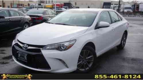 Toyota Camry 4dr Sdn I4 Auto SE (2016)