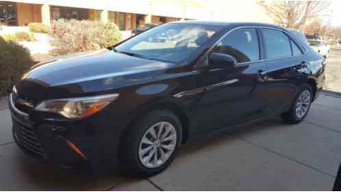 Toyota Camry 4dr Sedan I4 Auto LE (2016)