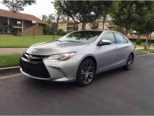 2016 Toyota Camry XSE Sedan 4-Door