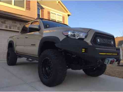 Toyota Tacoma (2016)