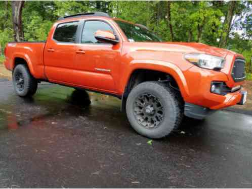 Toyota Tacoma TRD Sport Crew Cab (2016)