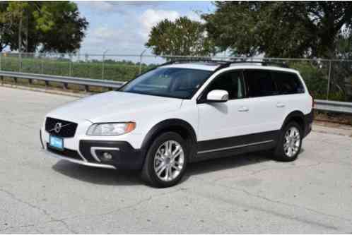 Volvo XC70 AWD 4dr Wagon T5 Premier (2016)