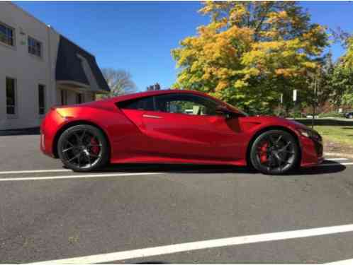 Acura NSX Base Coupe 2-Door (2017)