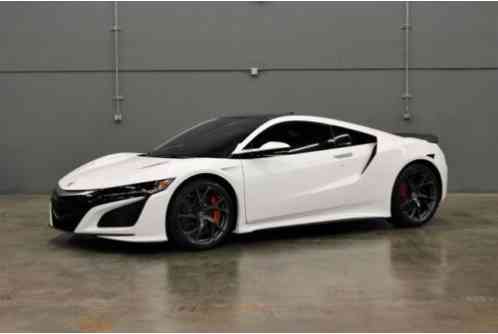 Acura NSX Base Coupe 2-Door (2017)