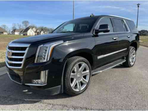 Cadillac Escalade LUXURY (2017)