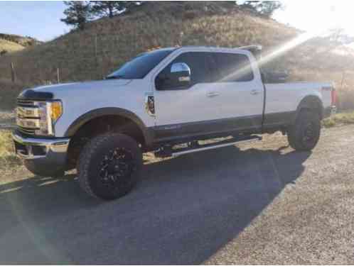 Ford F-350 Lariat (2017)