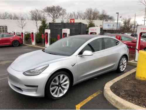 Tesla 3 Long Range Premium (2018)