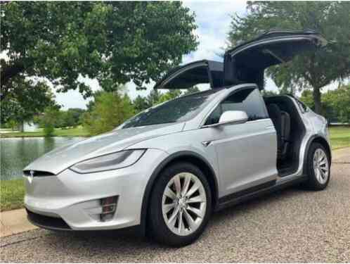 2018 Tesla Model X Model X 100D Auto Pilot 3, 340 miles!