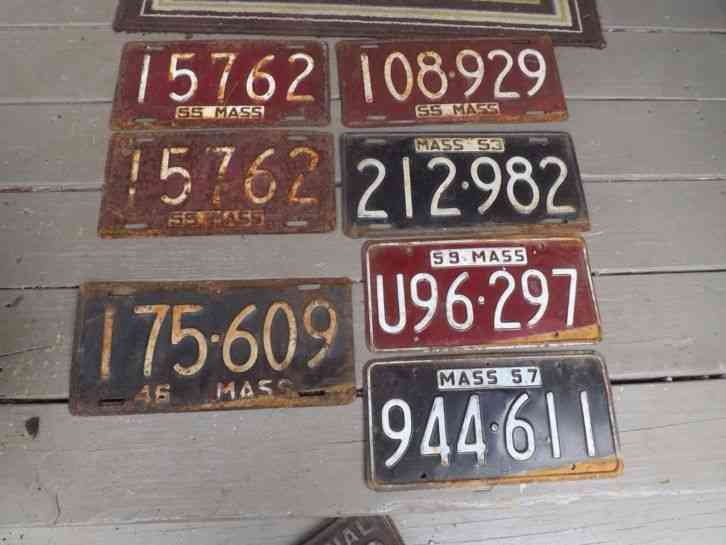 7 Expired 1946-1959 Massachusetts License Plates B67-054