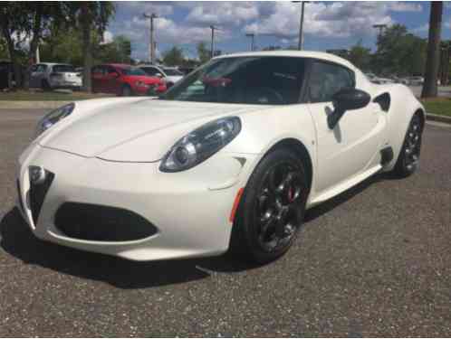 Alfa Romeo 4C 4C (2015)