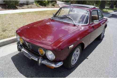 1972 Alfa Romeo GTV 115 SERIES 5 SPD MANUAL COUPE WITH SUNROOF!