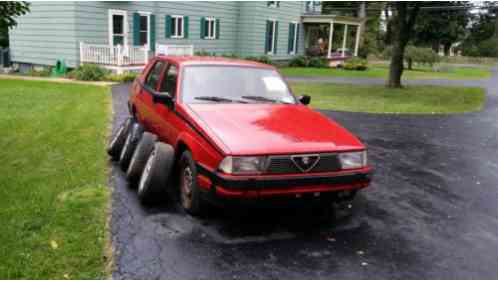 Alfa Romeo Milano (1987)