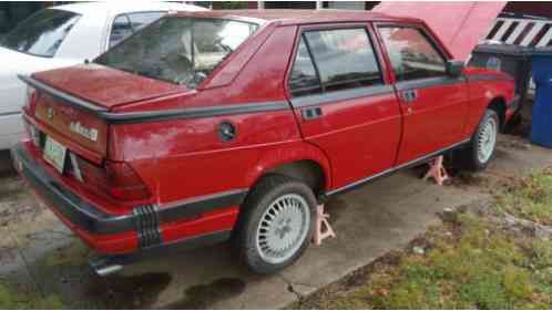 Alfa Romeo Milano (1987)