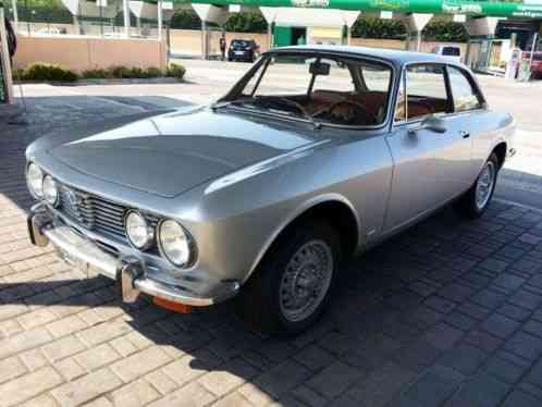 Alfa Romeo GT 2000 (1975)