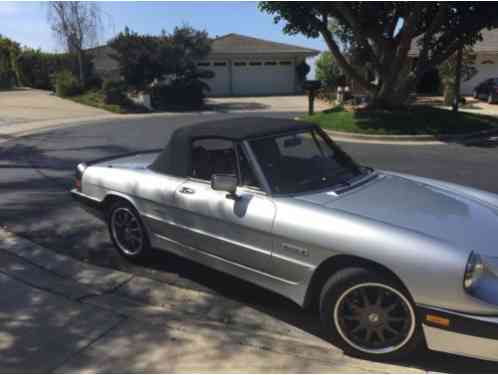 Alfa Romeo Spider Quadrifoglio (1988)