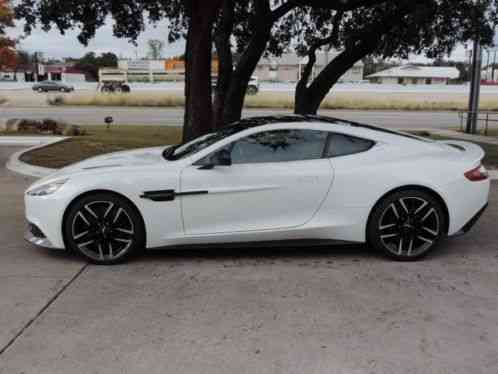 Aston Martin Vanquish (2015)