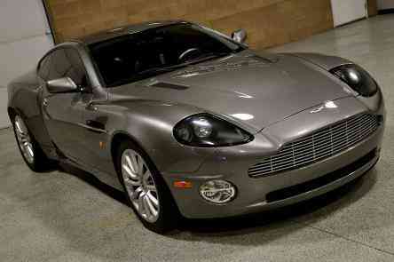 Aston Martin Vanquish (2003)