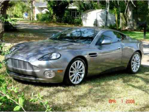 Aston Martin Vanquish Vanquish (2002)