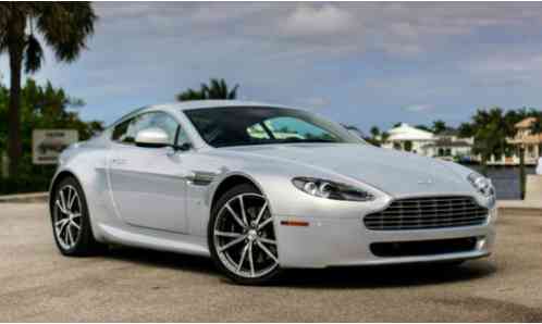 Aston Martin Vantage (2010)