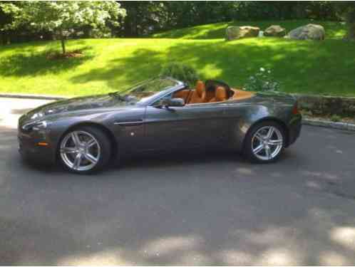 Aston Martin Vantage Roadster (2009)