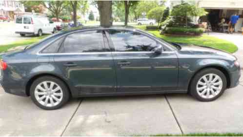 Audi A4 A4 Quattro Premium Plus (2010)