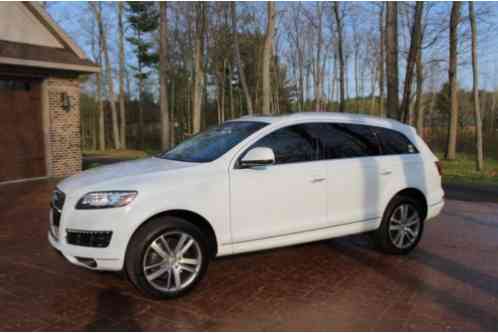 2013 Audi Q7 quattro 4dr 3. 0L TDI Prestige