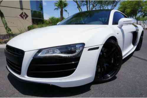 2012 Audi R8 12 Audi R8 5. 2L V10 Quattro Coupe