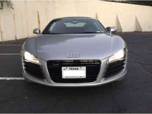 2009 Audi R8 R-TRONIC COUPE V8, NAVIGATION, PREMIUM PKG.