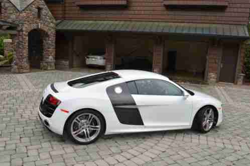 Audi R8 V10, Fully Loaded (2010)