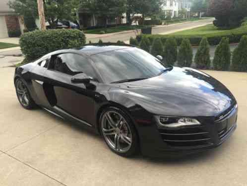 Audi R8 V10 R8 Coupe (2012)