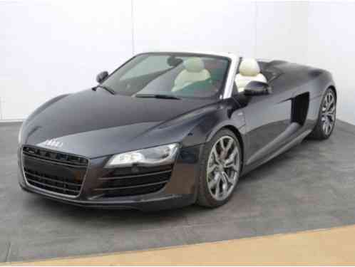 Audi R8 V10 Spyder (2011)