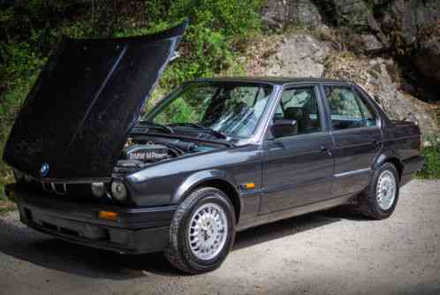 BMW M3 320is (1988)