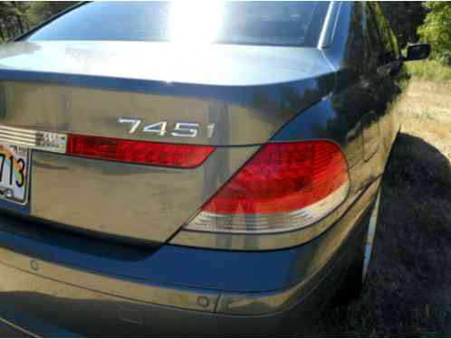 BMW 7-Series (2003)