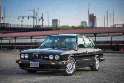 BMW M5 (1988)