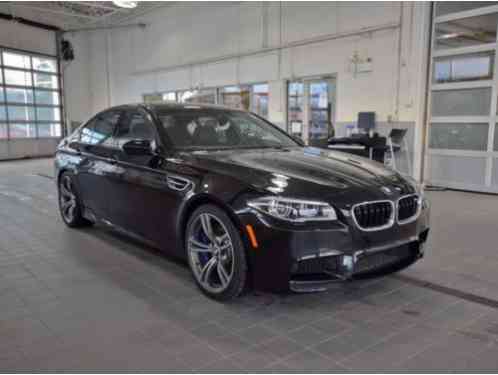 BMW: M5 Premium Package with night