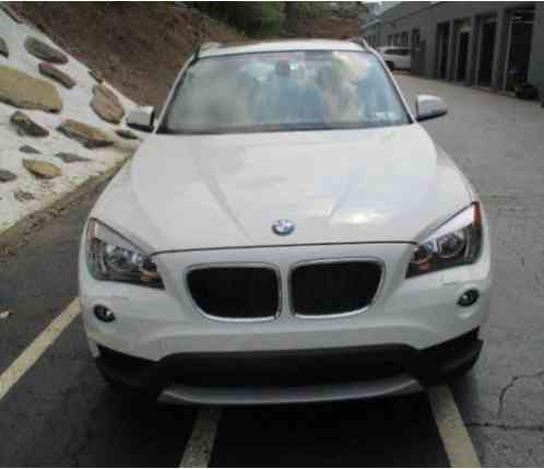 BMW X1 SDRIVE28I PREMIUM PANO ROOF (2014)