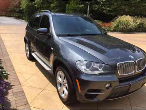 BMW X5 5. 0i (2012)