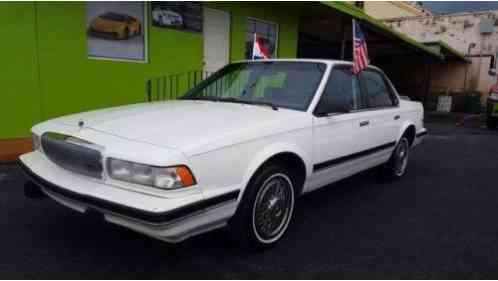 Buick Century Custom Sedan 4-Door (1991)